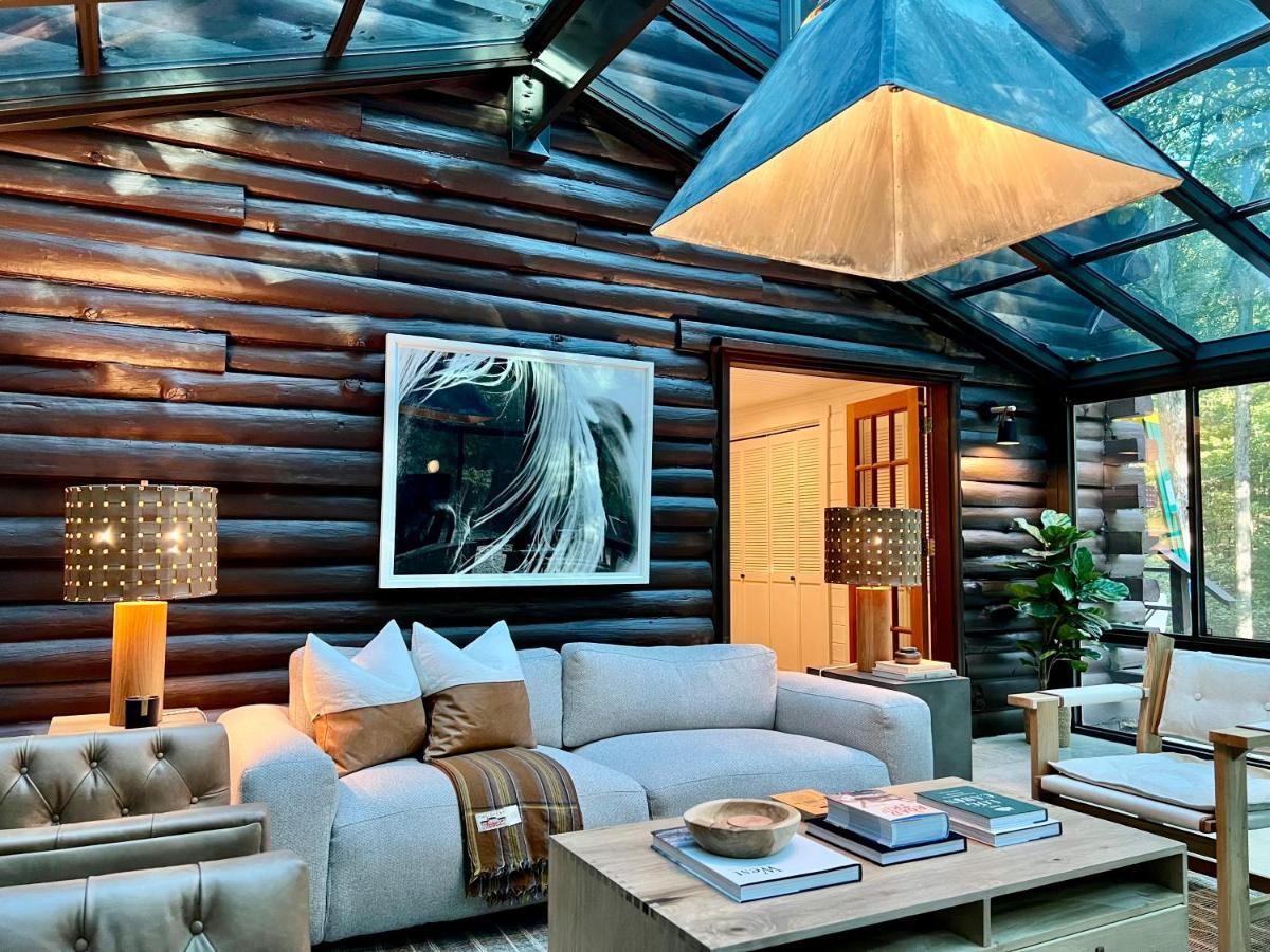 Glass Cabin Юрека Спрингс Екстериор снимка